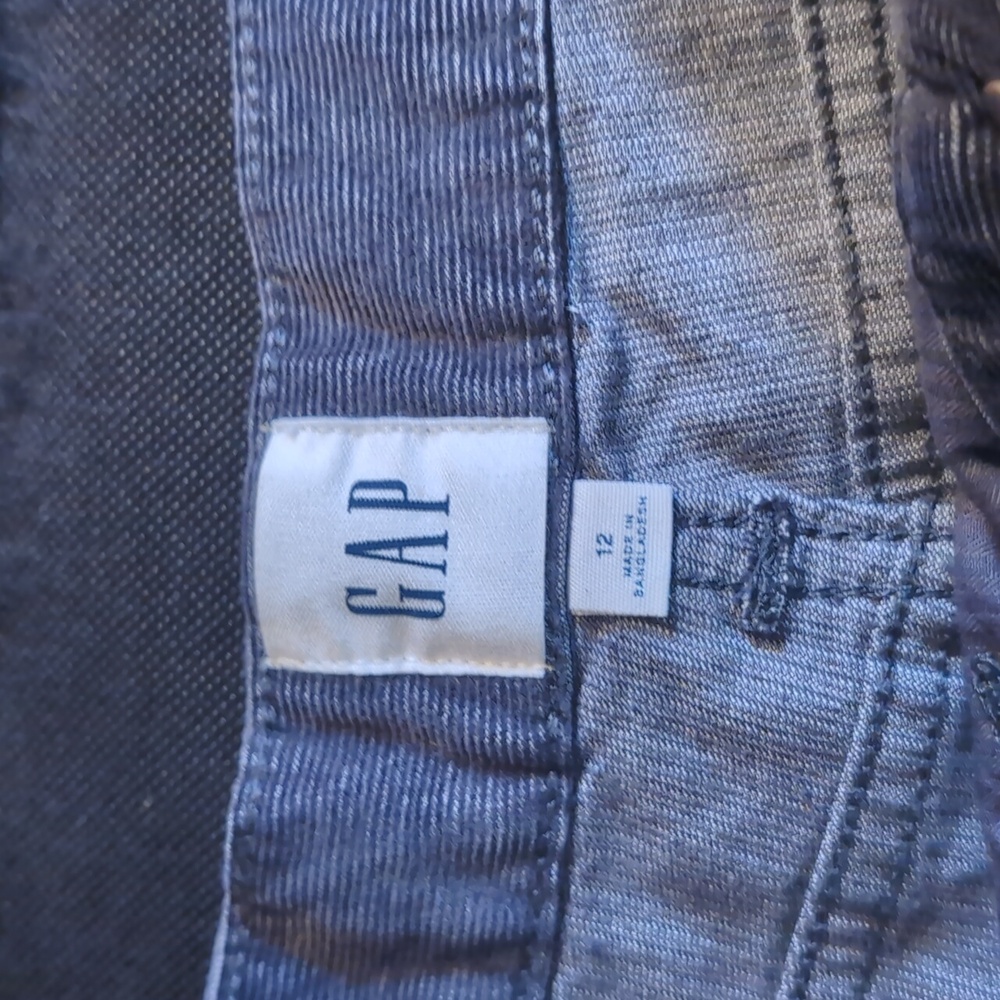 Gap shorts